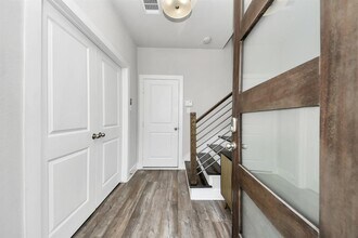 1743 Cove Cres Ct in Houston, TX - Building Photo - Building Photo