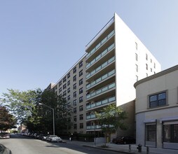 Birchwood House in Jackson Heights, NY - Building Photo - Building Photo