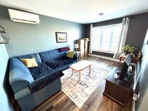 11 Irish Loop St in St John's, NL - Building Photo - Building Photo