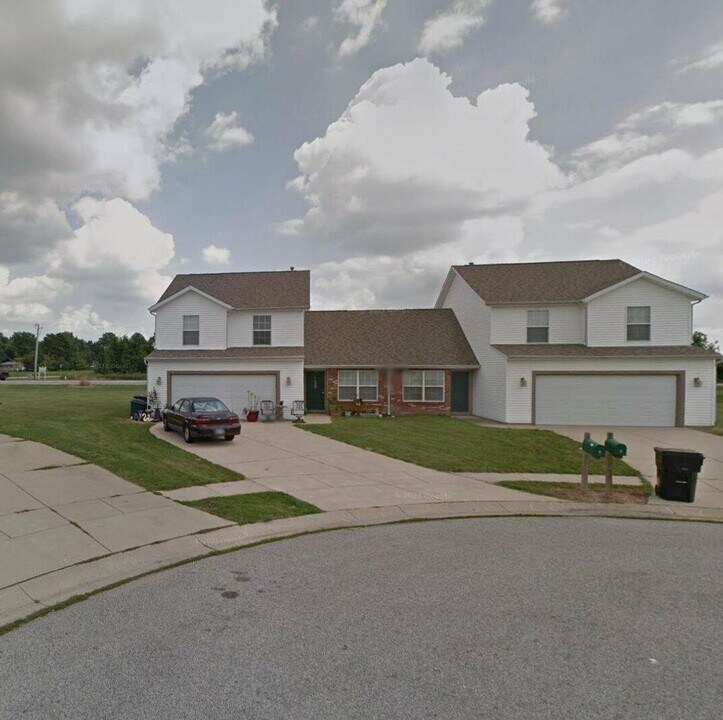 3117 Chardonnay Ct in Lafayette, IN - Building Photo