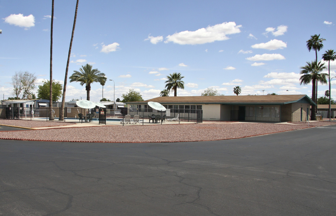 Capri Mobile Home Park in Phoenix, AZ - Building Photo