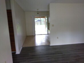 20023 Suncrest Dr in Brooksville, FL - Building Photo - Building Photo