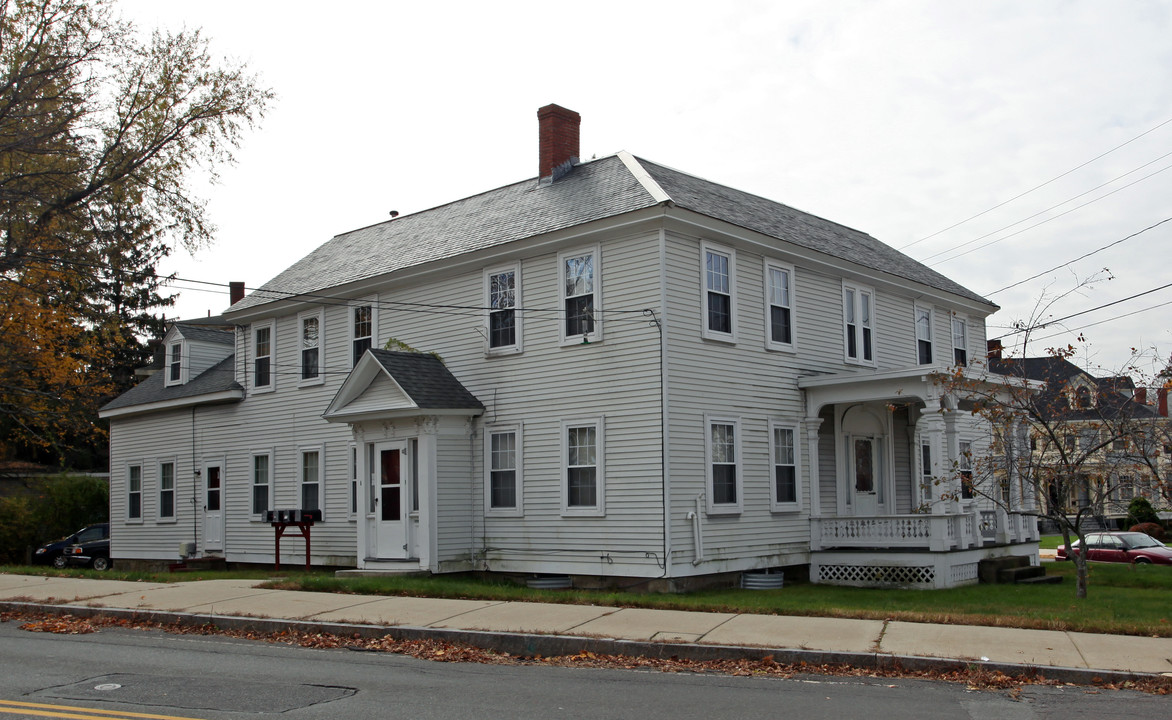 1 N Warren St in Woburn, MA - Building Photo