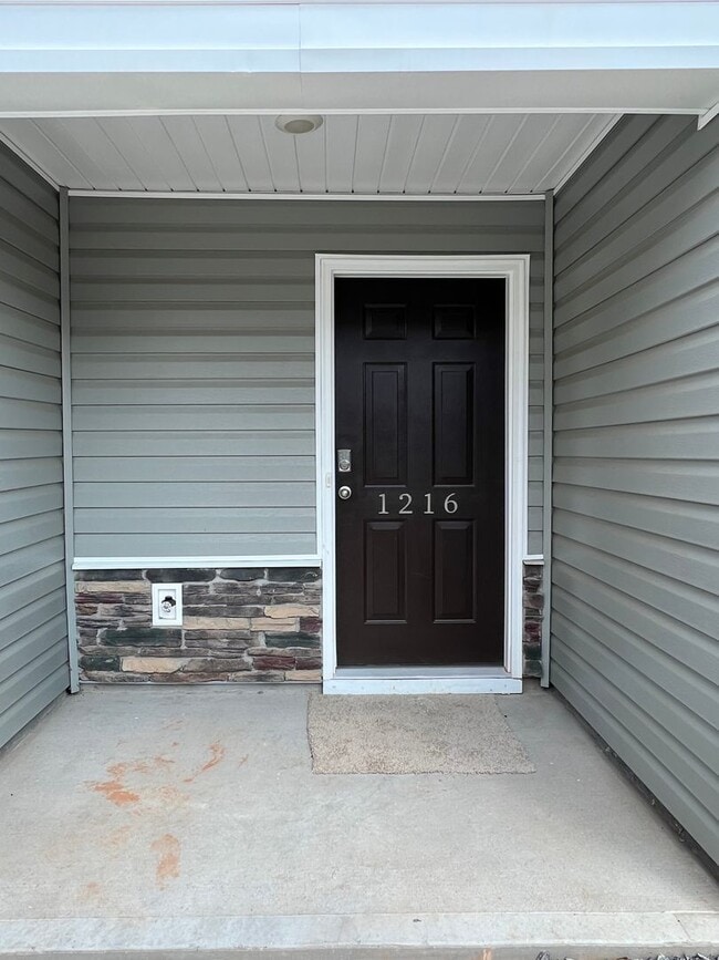 1216 N Norwhich Ln in Spartanburg, SC - Building Photo - Building Photo