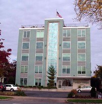 North Towers in Harrisburg, PA - Building Photo