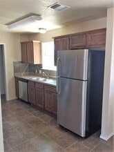 941 Brookview Dr, Unit B in Copperas Cove, TX - Building Photo - Building Photo
