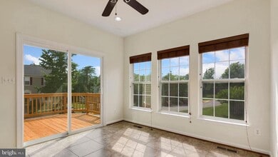 14527 Pittman Ct in Centreville, VA - Building Photo - Building Photo