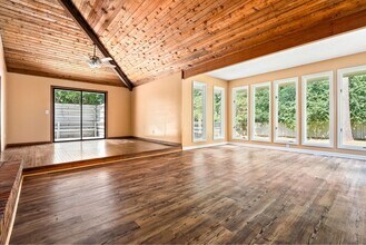 1144 E University Dr in Auburn, AL - Building Photo - Building Photo