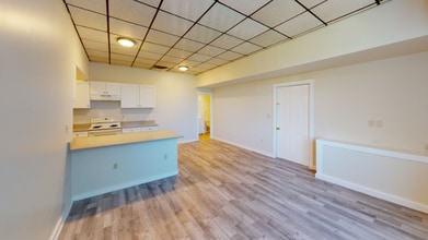 59 Pleasant St in Granby, MA - Building Photo - Building Photo