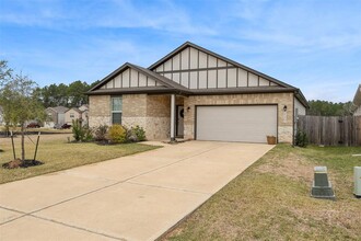 25605 Microstar Wy in Montgomery, TX - Building Photo - Building Photo