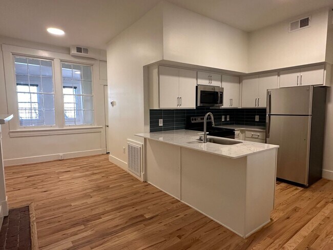 1307 Main St in Cincinnati, OH - Building Photo - Building Photo