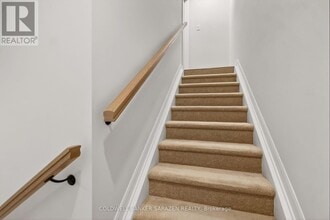 301 Glenroy Gilbert Dr in Ottawa, ON - Building Photo - Building Photo