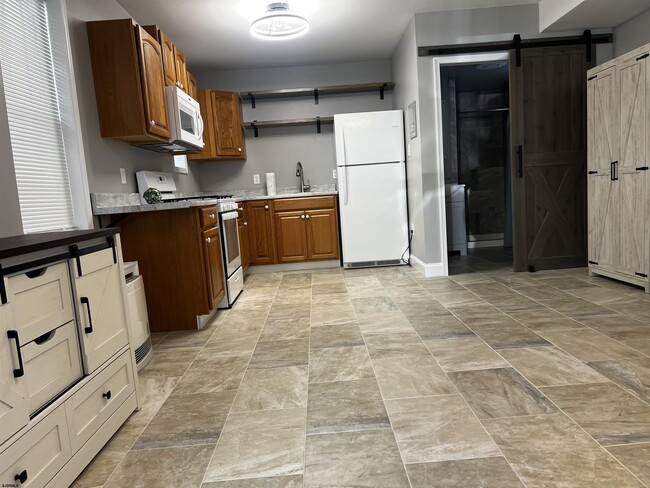 36 N Georgia Ave in Atlantic City, NJ - Building Photo - Building Photo