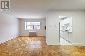 285 Park Lawn Rd in Toronto, ON - Building Photo - Building Photo