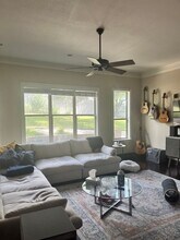 3211 Woodcrest Dr in San Antonio, TX - Building Photo - Building Photo
