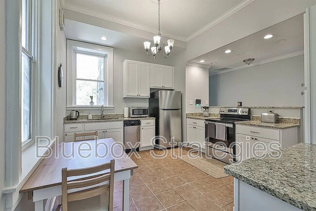 2281 Loth St in Cincinnati, OH - Building Photo - Building Photo