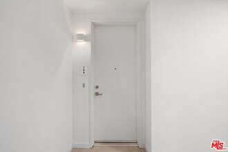 4406 Fulton Ave in Los Angeles, CA - Building Photo - Building Photo