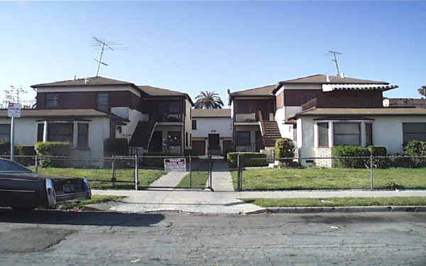 440 W 80th St in Los Angeles, CA - Building Photo