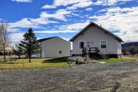 property at 14 Cemetery Rd