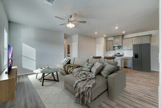 9332 NW 124th St in Yukon, OK - Building Photo - Building Photo