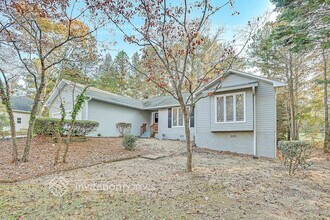 7286 Tara Dr in Villa Rica, GA - Foto de edificio - Building Photo