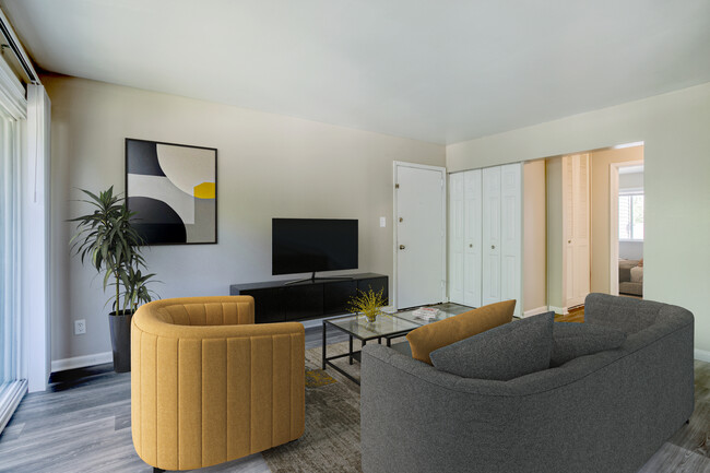 Village Square Apartments in Kalamazoo, MI - Foto de edificio - Building Photo