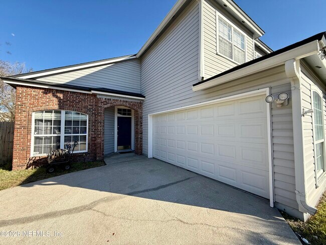 3785 Union Pacific Dr E in Jacksonville, FL - Building Photo - Building Photo