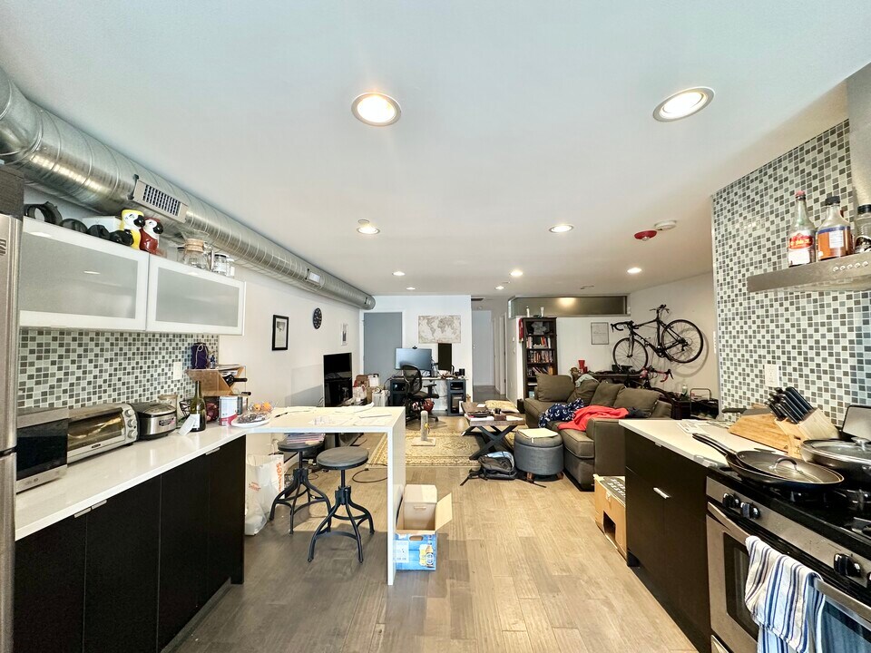 1442 N 7th St, Unit 1 Photo