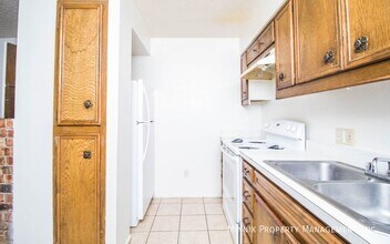 1615 16th St, Unit 5 in Lubbock, TX - Building Photo - Building Photo