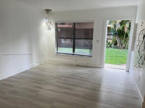 6735 W 26th Dr-Unit -12-5 in Hialeah, FL - Building Photo - Building Photo