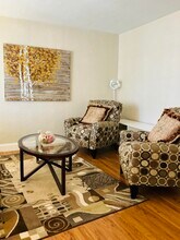 2102 Lake Osborne Dr in Lake Worth Beach, FL - Building Photo - Building Photo
