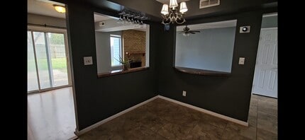 1658 Dylan Dr in Virginia Beach, VA - Building Photo - Building Photo