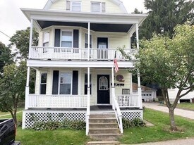 21 Falmouth St, Unit 2 in Worcester, MA - Building Photo