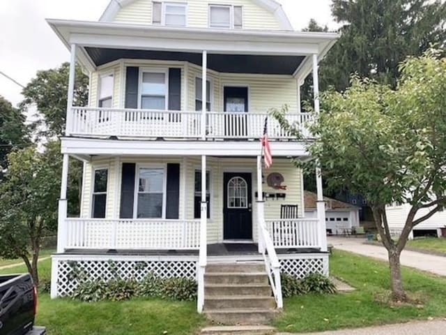 21 Falmouth St, Unit 2 in Worcester, MA - Foto de edificio