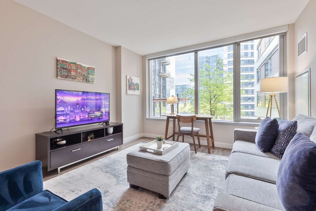 5 Fan Pier Boulevard in Boston, MA - Building Photo