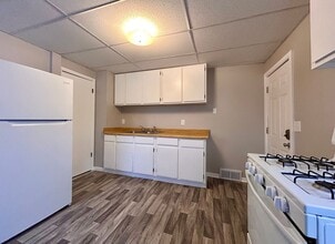 1461 Leahy St in Muskegon, MI - Building Photo - Building Photo