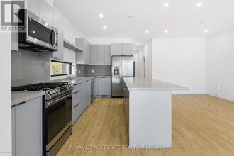 506 Scarborough Rd in Toronto, ON - Building Photo - Building Photo