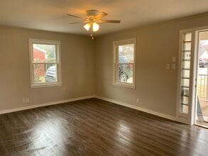 112 Polster Dr in Evansville, IN - Foto de edificio - Building Photo