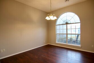 3913 SW Cherry Rd in Bentonville, AR - Building Photo - Building Photo