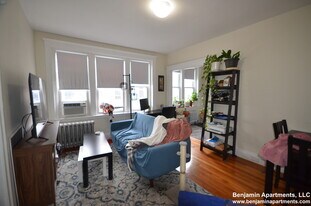 1161 Boylston St, Unit 38 in Boston, MA - Building Photo