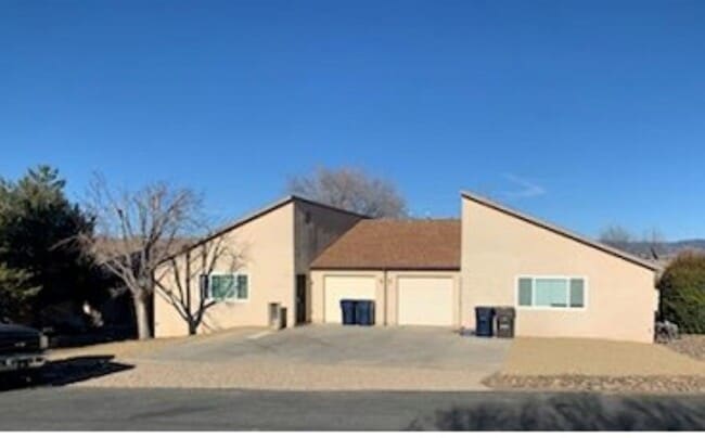 6191 N Old McDonald Dr, Unit A in Prescott Valley, AZ - Foto de edificio - Building Photo