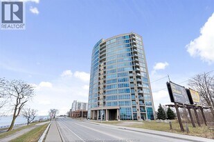1225 Riverside Dr W in Windsor, ON - Building Photo