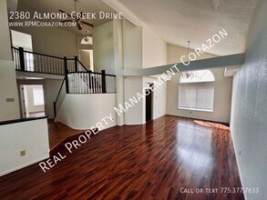 2380 Almond Creek Dr in Reno, NV - Building Photo - Building Photo