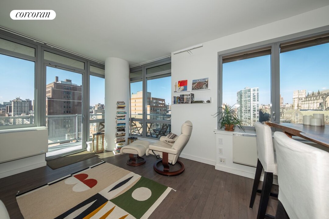 321 W 110th St in New York, NY - Building Photo