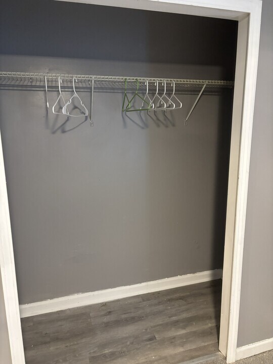 559 Woodlawn Ave NW, Unit Unit B in Atlanta, GA - Building Photo