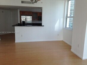 186 SE 12th Ter in Miami, FL - Building Photo - Building Photo