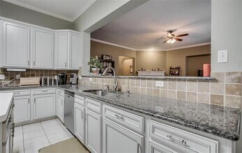 1307 Capstan Dr in Allen, TX - Foto de edificio - Building Photo