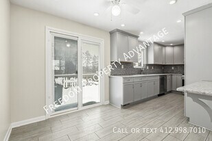 25 Ridge Dr in Cheswick, PA - Building Photo