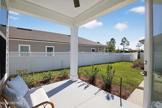 244 Daydream Ave in Yulee, FL - Building Photo - Building Photo