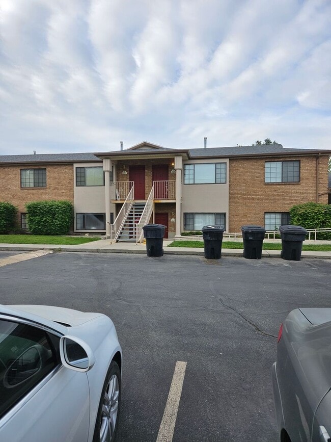 property at 353 W 620 N